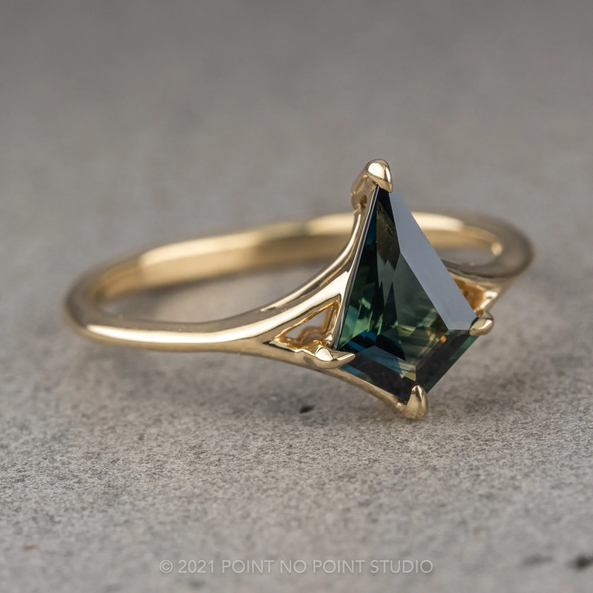 1.39 Carat Teal Kite Sapphire Engagement Ring, Split Shank Jane Setting, 14K Yellow Gold