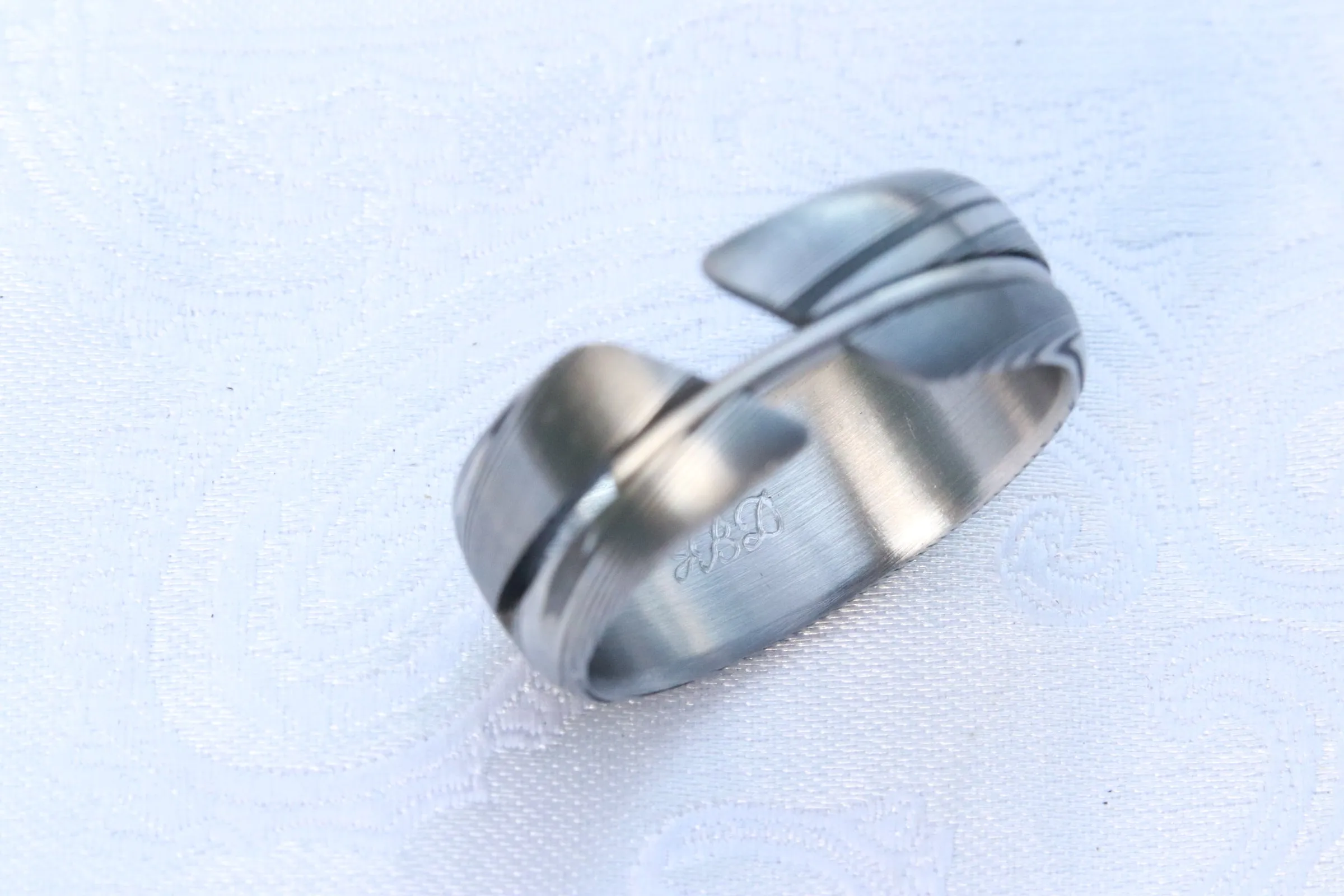 8mm "DEBONAIR" hybrid handmade ring