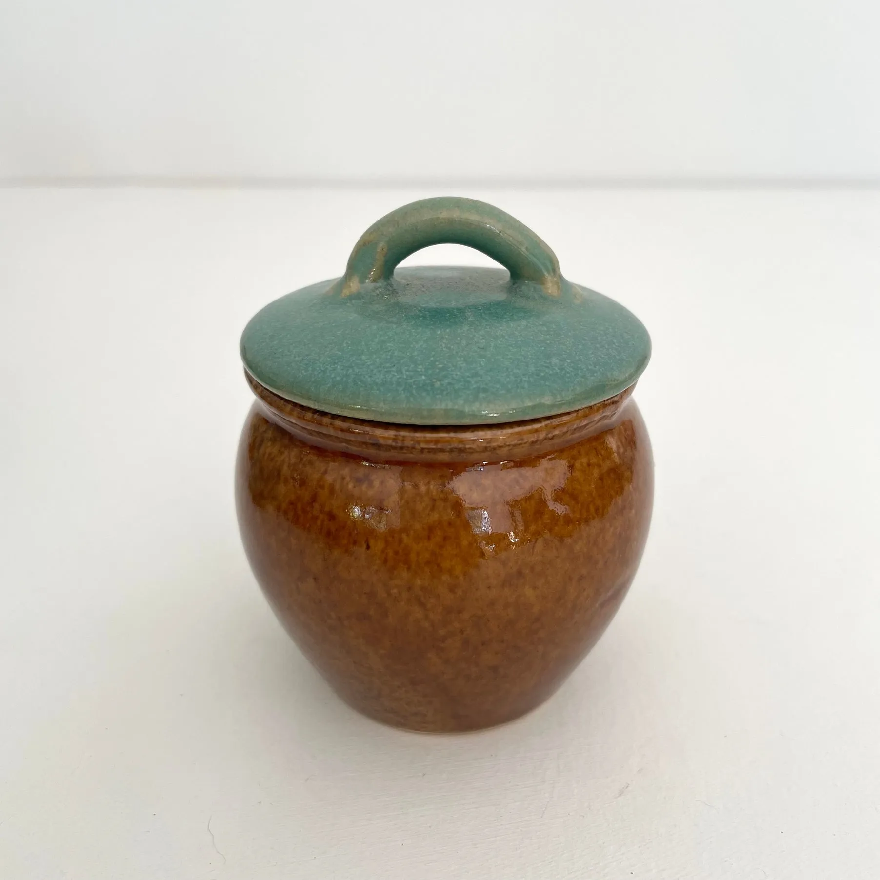 Ceramic Spice Pot