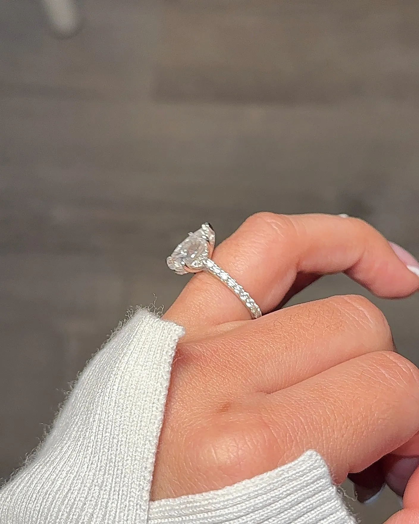CLAUDIA RING