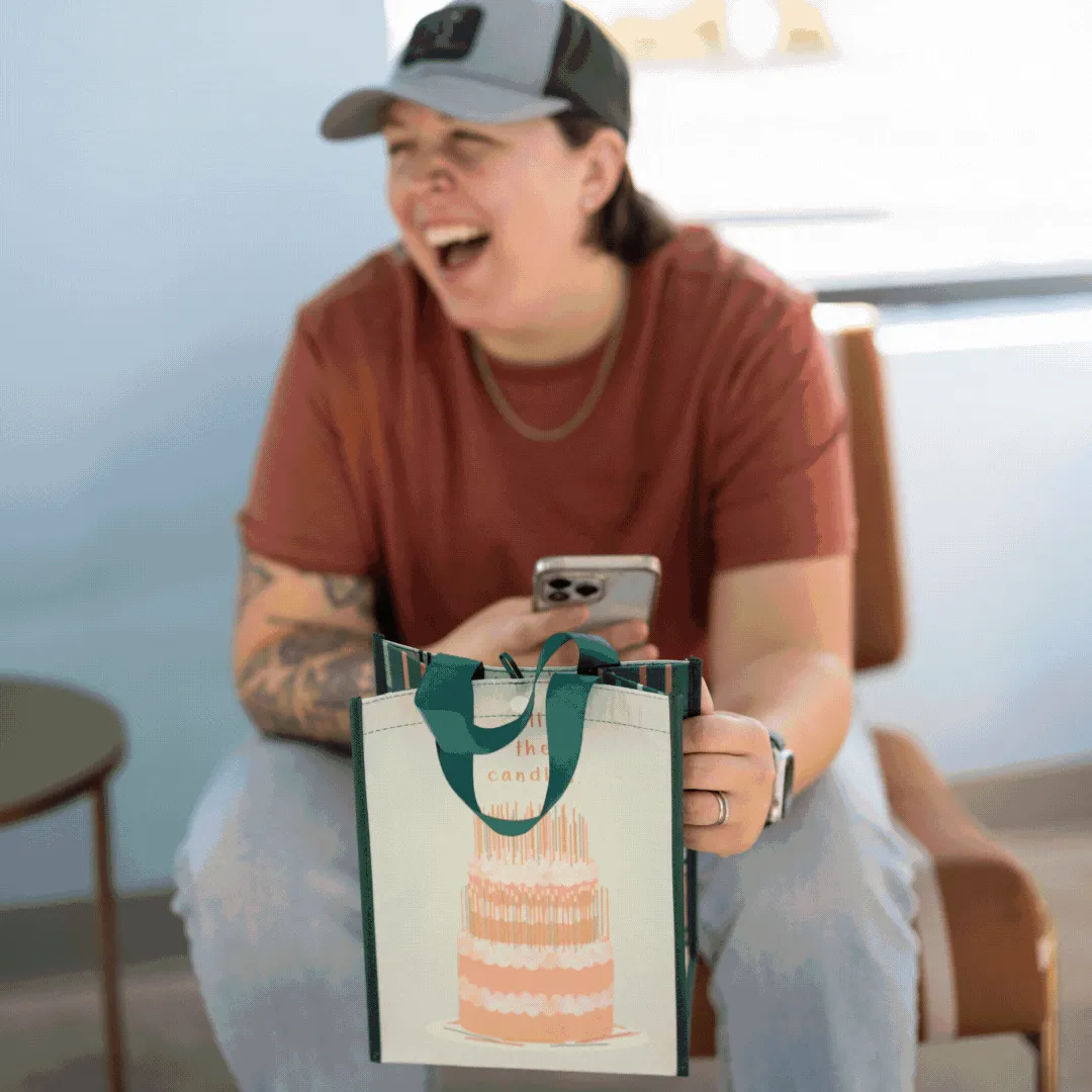 Daisy Chain | Large | Reusable Gift Bag   QR Greeting Card