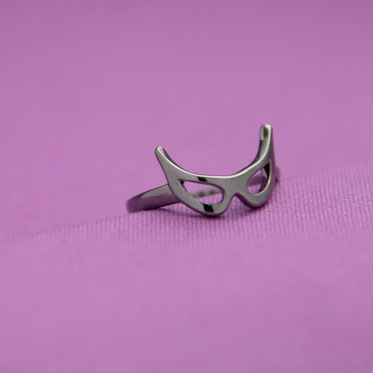 DC X RockLove Classic CATWOMAN Eartha Kitt Mask Ring