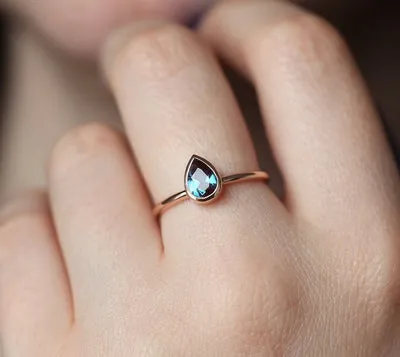 Esperanza Alexandrite Ring