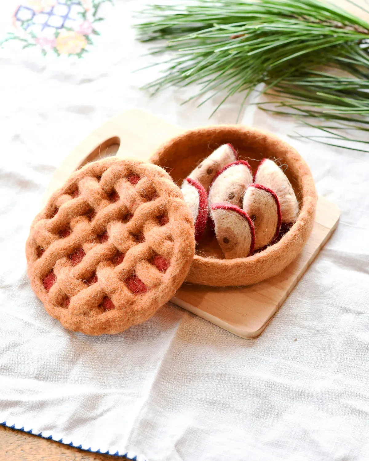 Felt Apple Pie Play Food