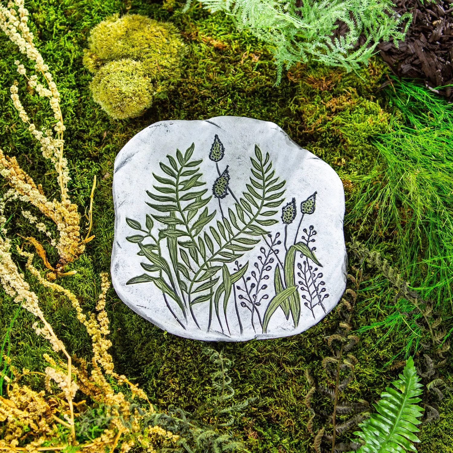 Fern Embossed Garden Stone, 9"x9"x1"inches