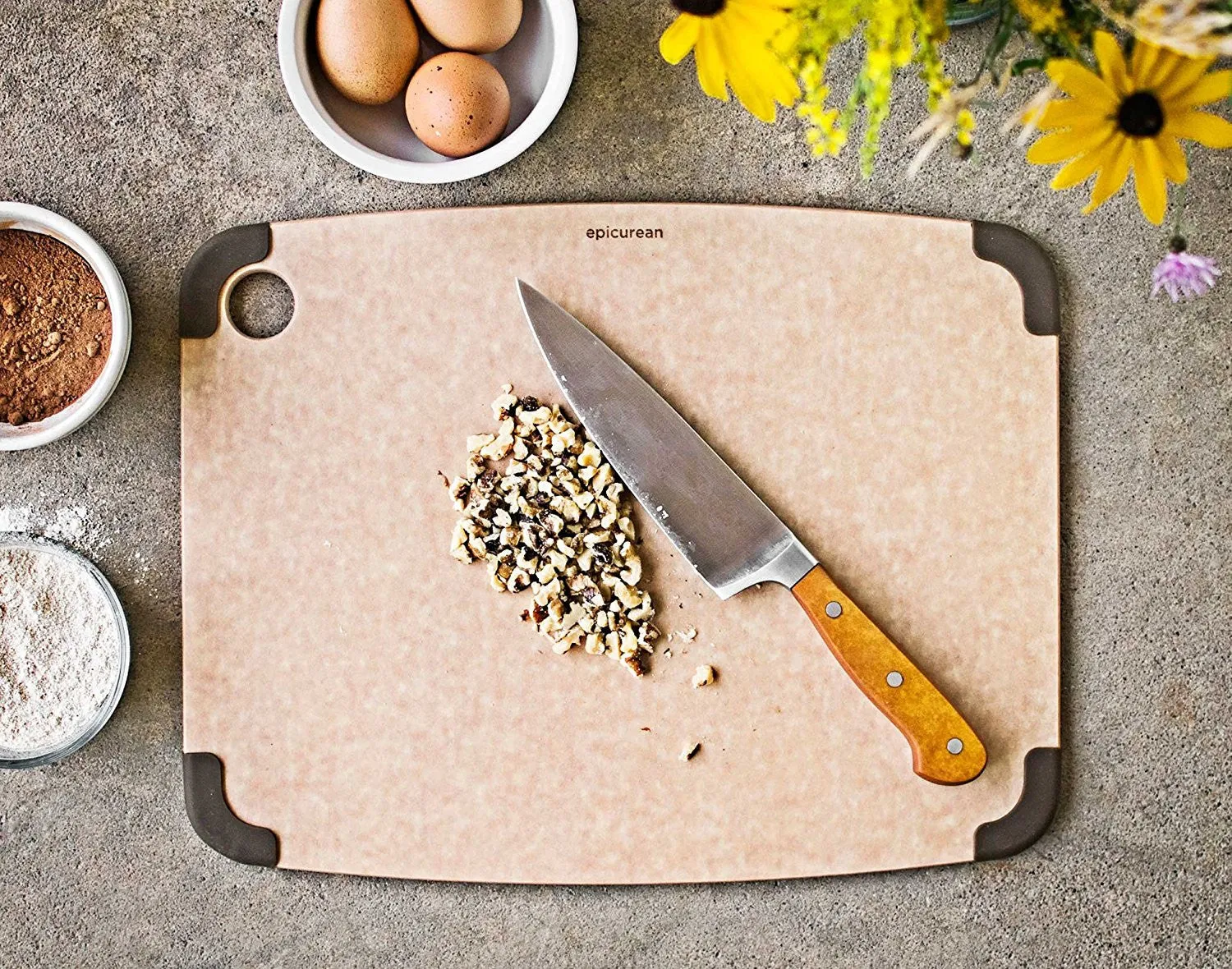 Gripper Cutting Board, Natural/Brown