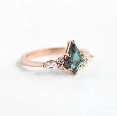 Kite Alexandrite Engagement Ring