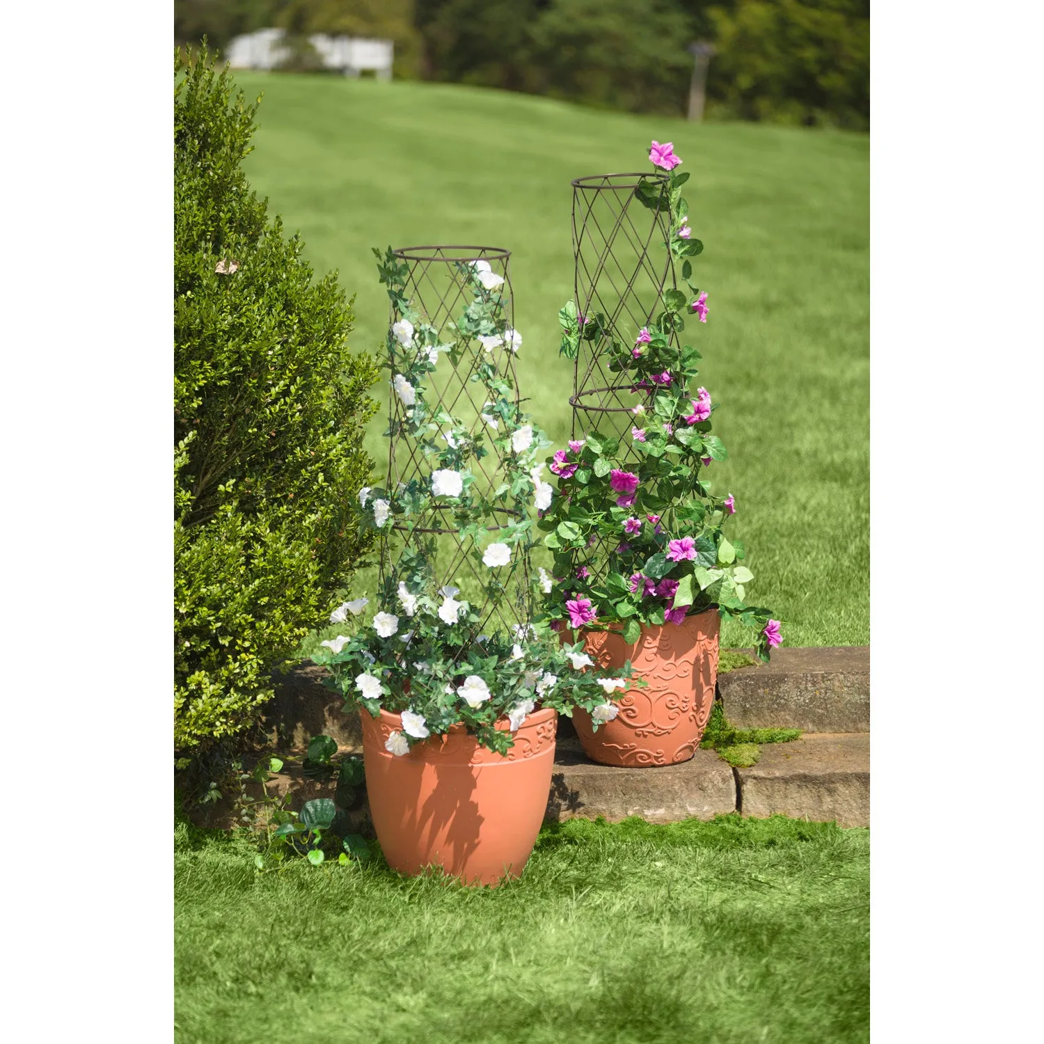 Large Metal Planter/Pot Trellis, 46"H,47m3020