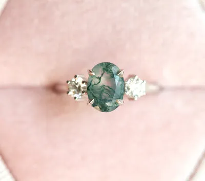 Marla Moss Agate Ring With Diamonds