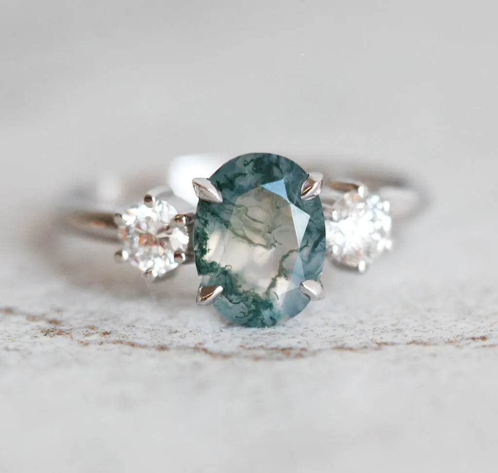 Marla Moss Agate Ring With Diamonds