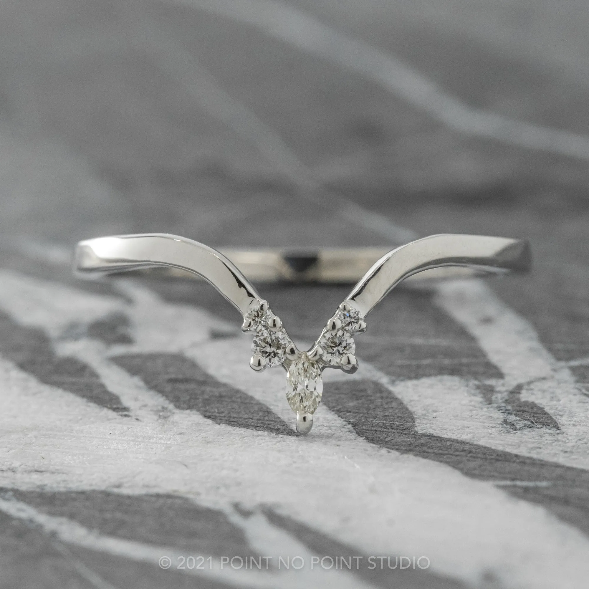 Marquise Diamond Freya Band, Platinum