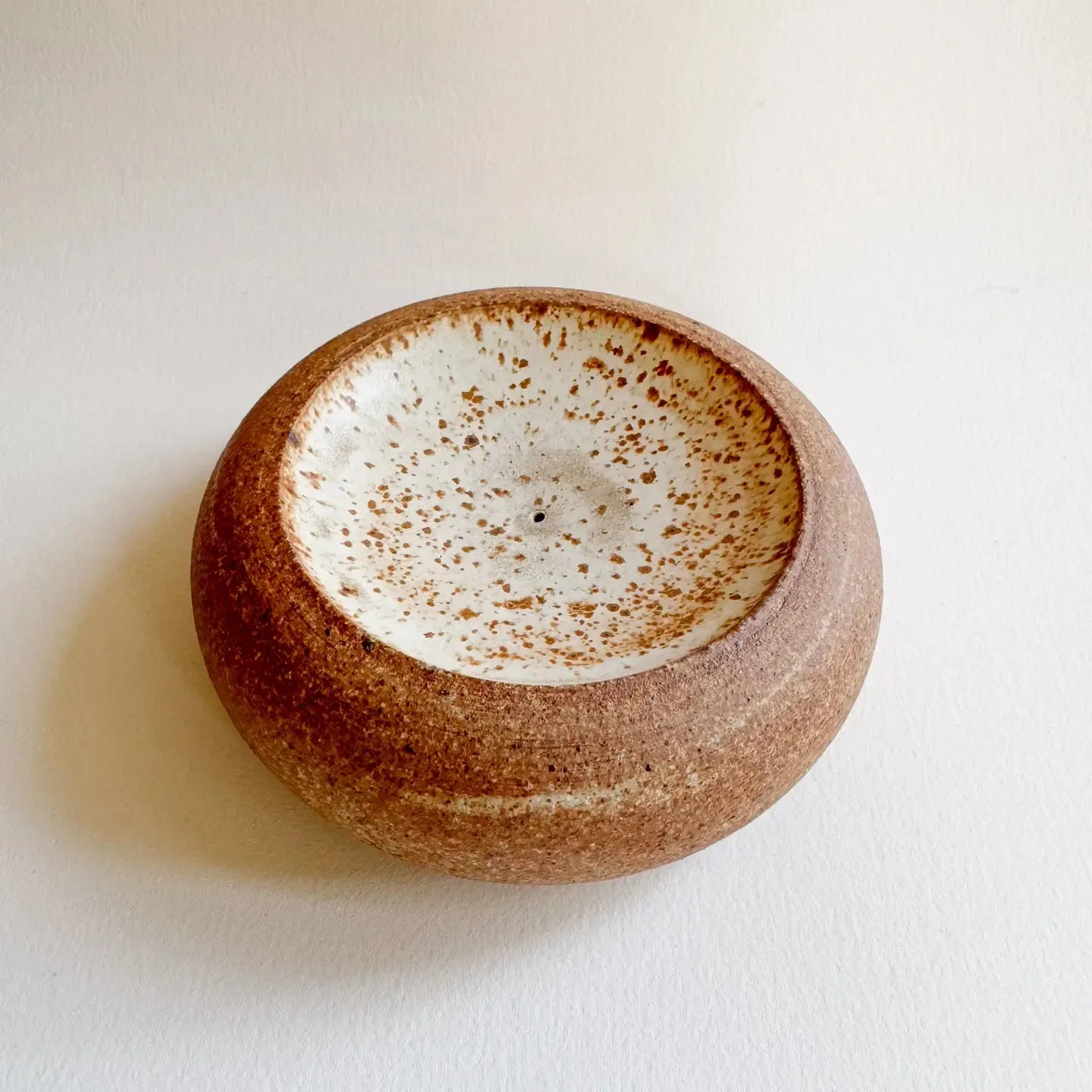 SOMBRA / sandstone incense holder 015