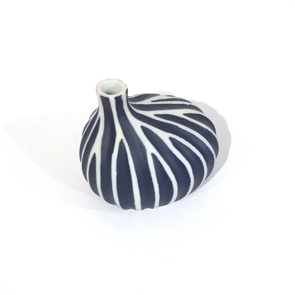 Thai Vase, Omo Mini Blue