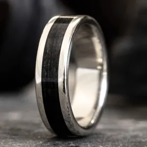 The Speakeasy | Men's Gold Wedding Band with Black Whiskey Barrel Wood