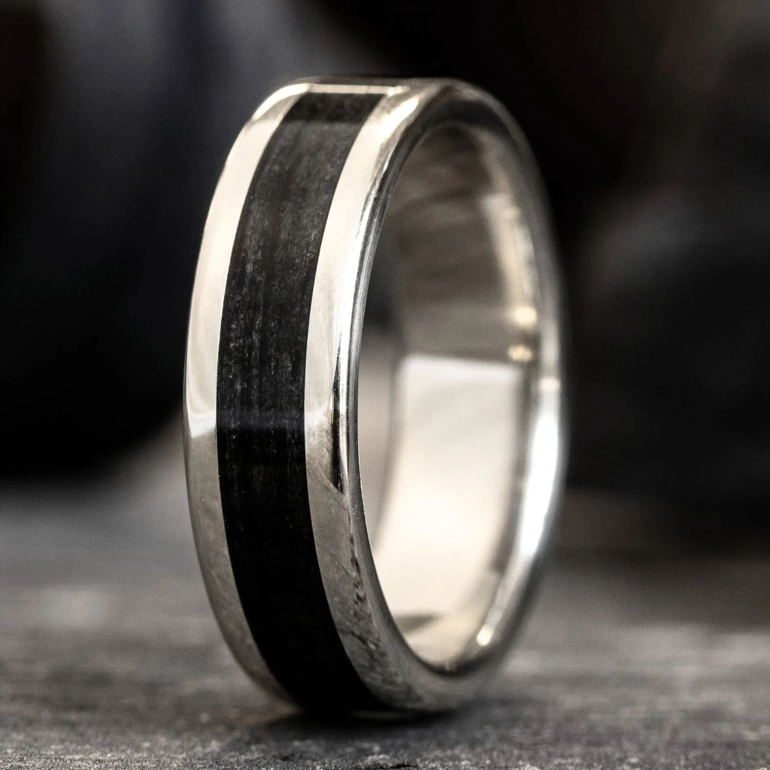 The Speakeasy | Men's Gold Wedding Band with Black Whiskey Barrel Wood