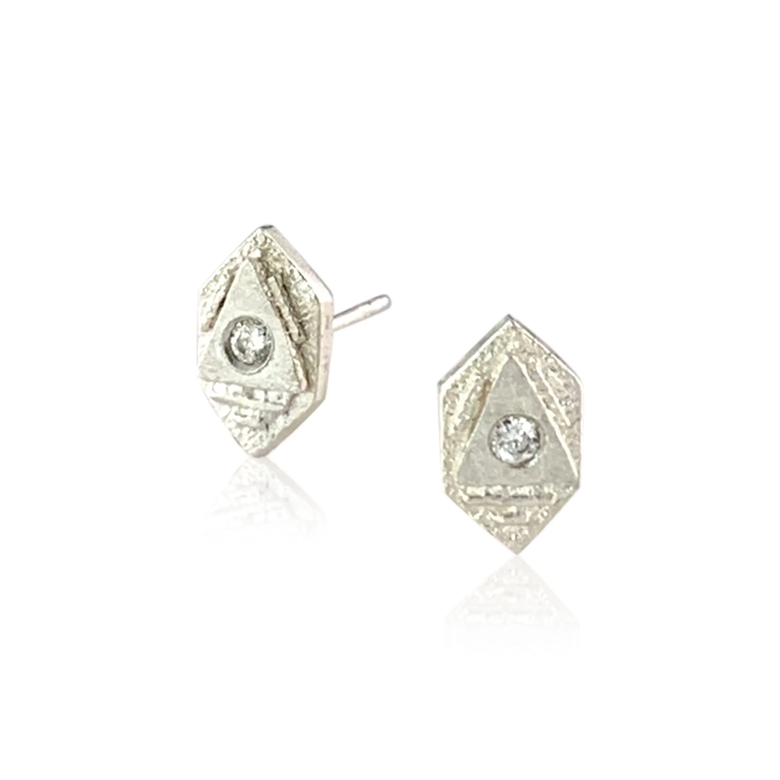 Tiny Atlantis Studs - Silver, bright or ox