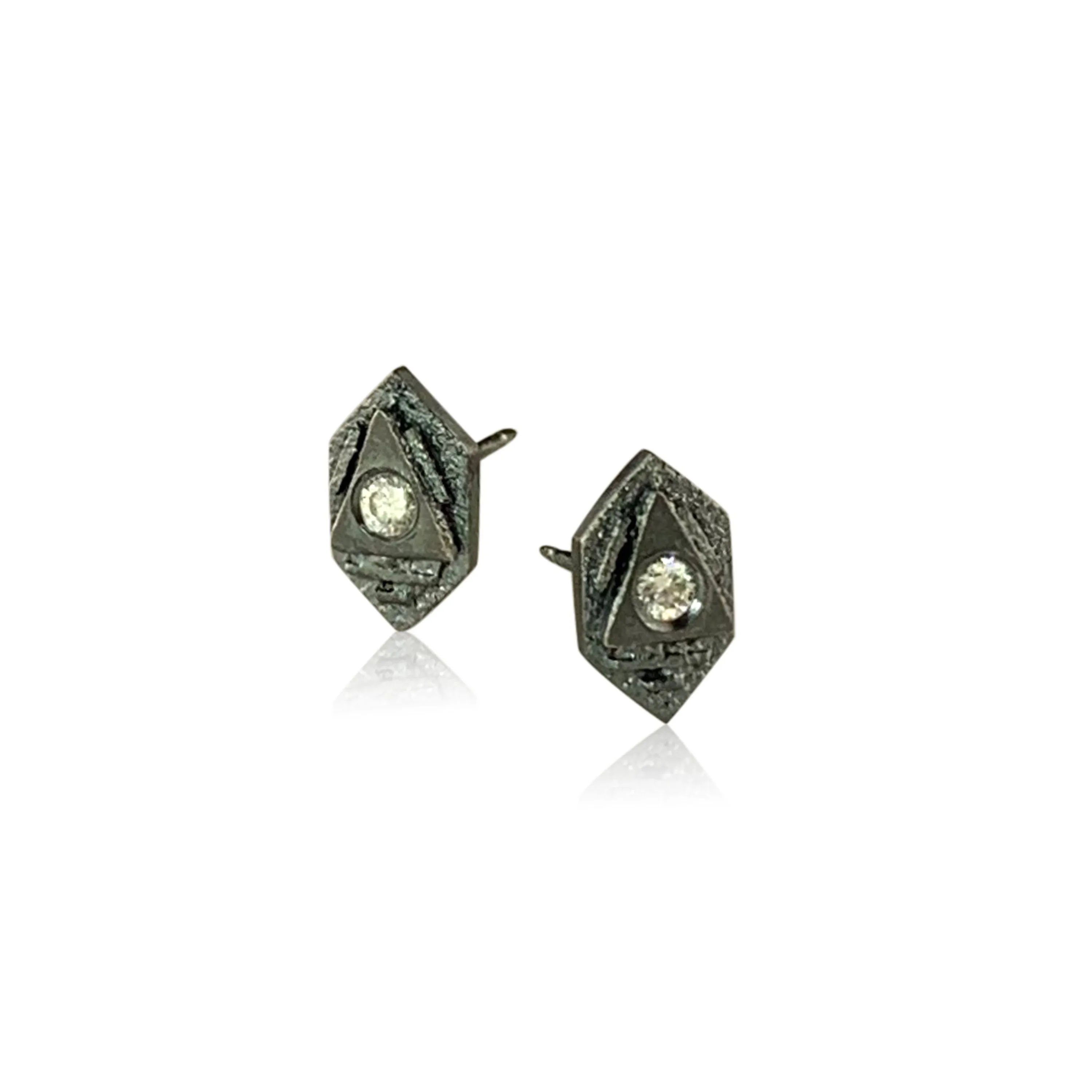 Tiny Atlantis Studs - Silver, bright or ox